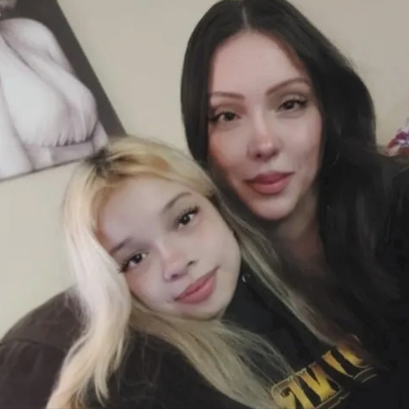 Meet your Posher✨️ - Picture 1 of 2